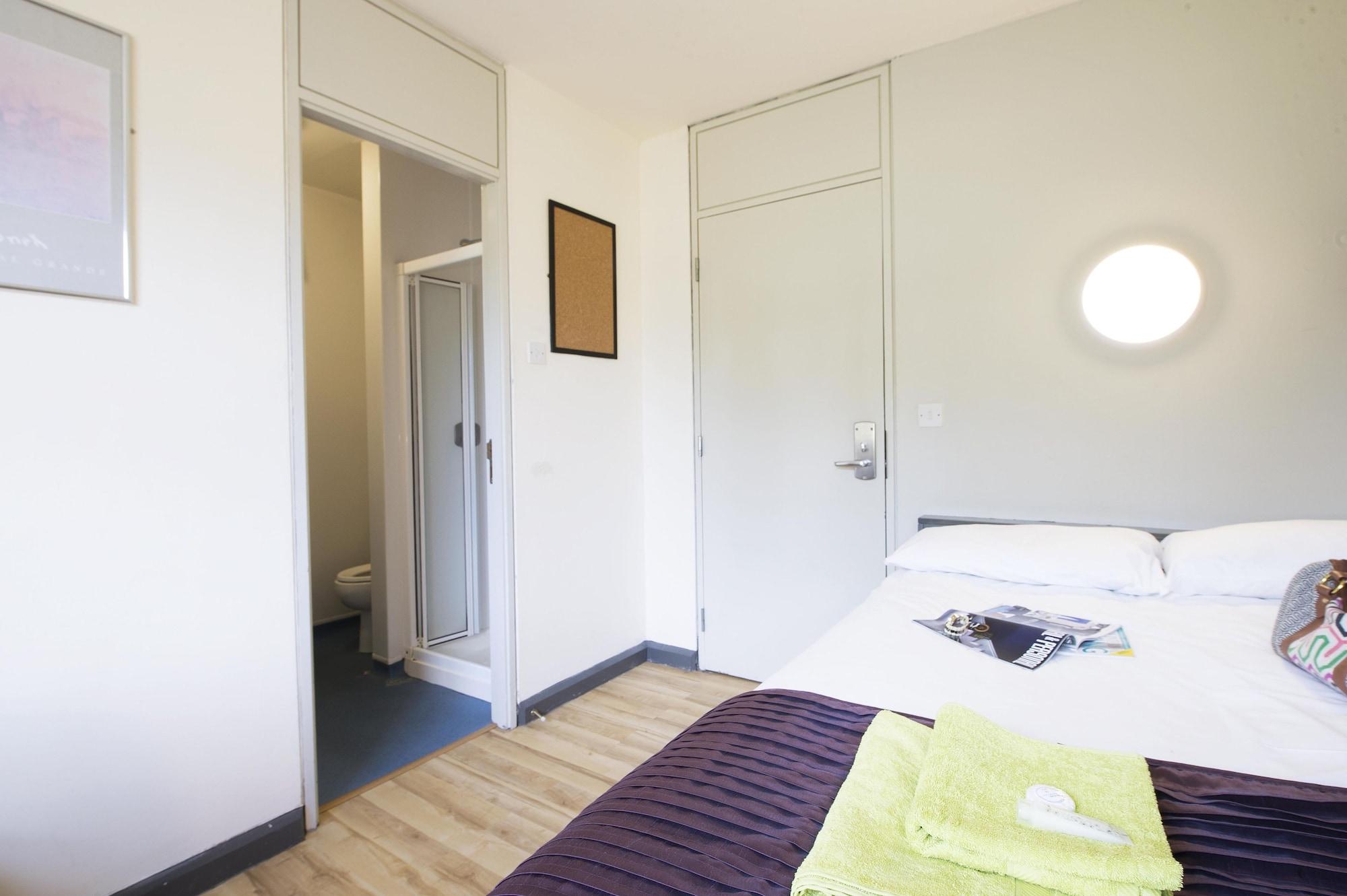 Corrib Village Rooms University Of Galway Exterior foto