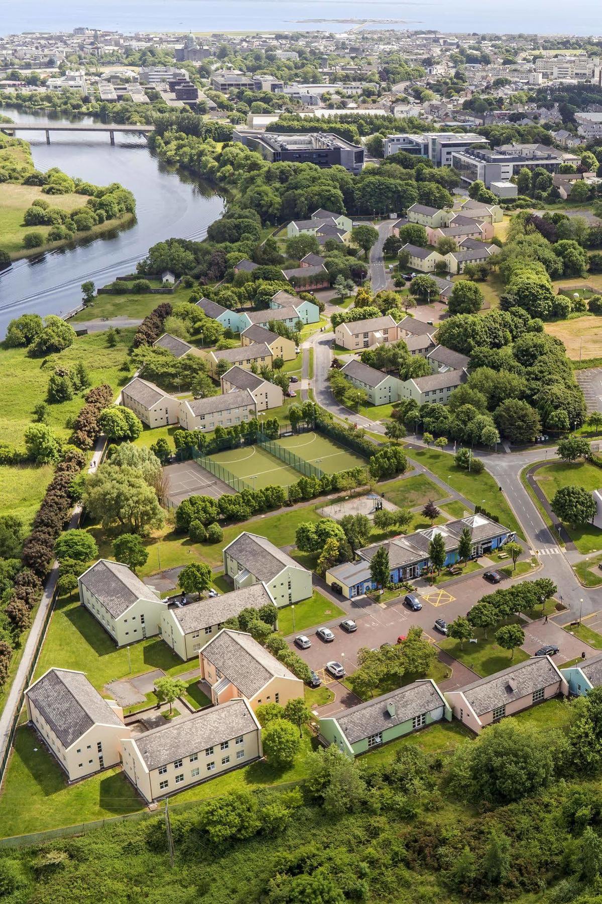 Corrib Village Rooms University Of Galway Exterior foto
