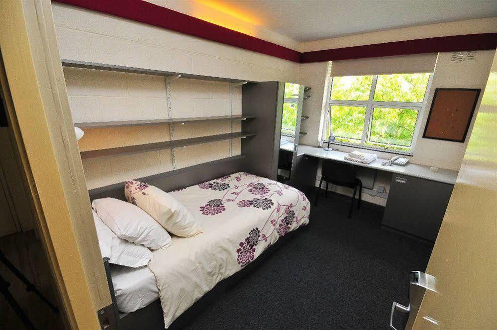 Corrib Village Rooms University Of Galway Exterior foto
